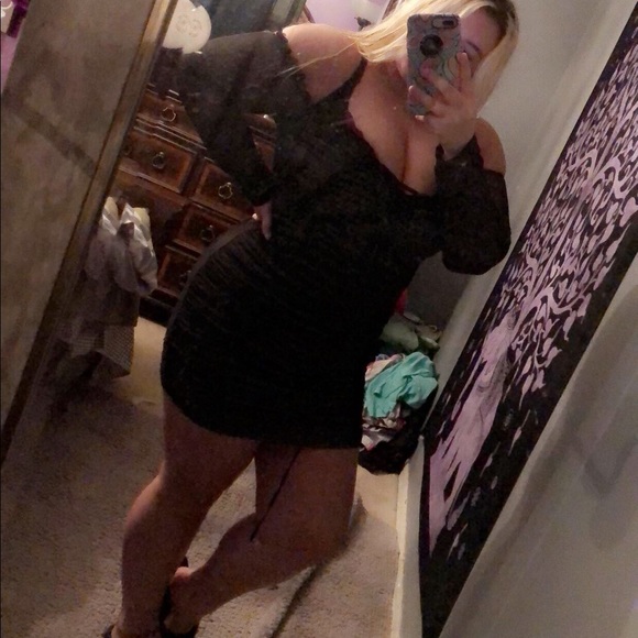 Maura mesh fashion nova dress - Picture 4 of 5